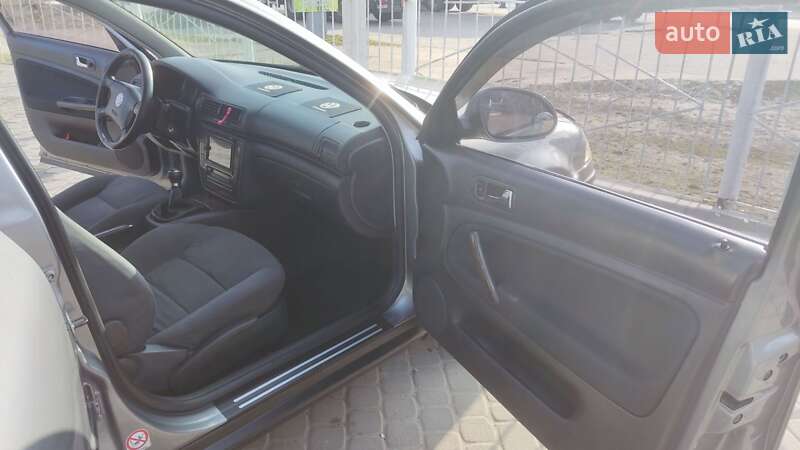 Универсал Volkswagen Passat 2004 в Кременчуге