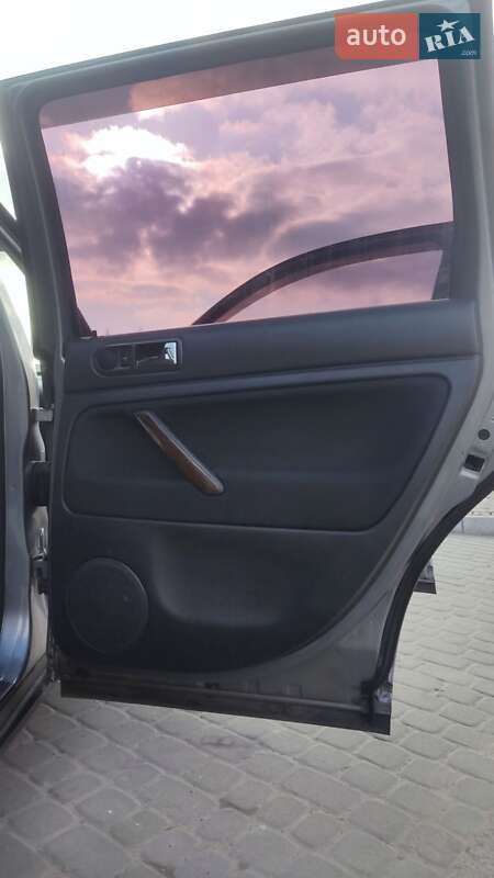 Универсал Volkswagen Passat 2004 в Кременчуге
