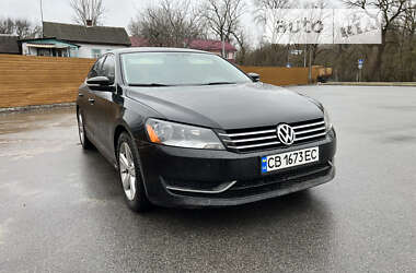 Седан Volkswagen Passat 2013 в Чернігові