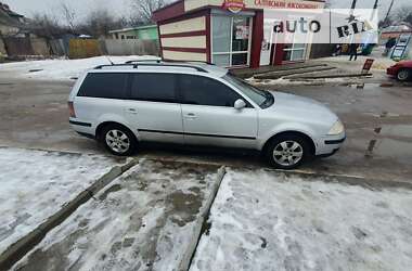 Універсал Volkswagen Passat 2002 в Харкові