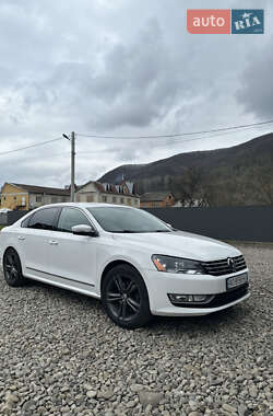 Седан Volkswagen Passat 2012 в Тячеве