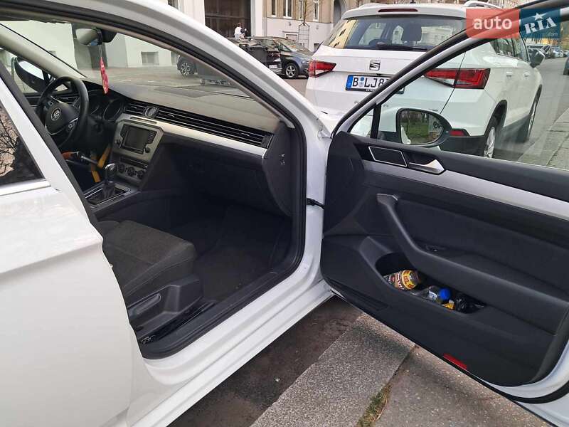Універсал Volkswagen Passat 2017 в Києві