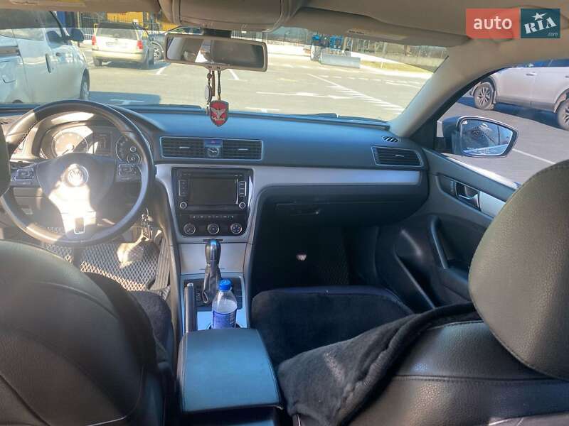 Седан Volkswagen Passat 2013 в Николаеве