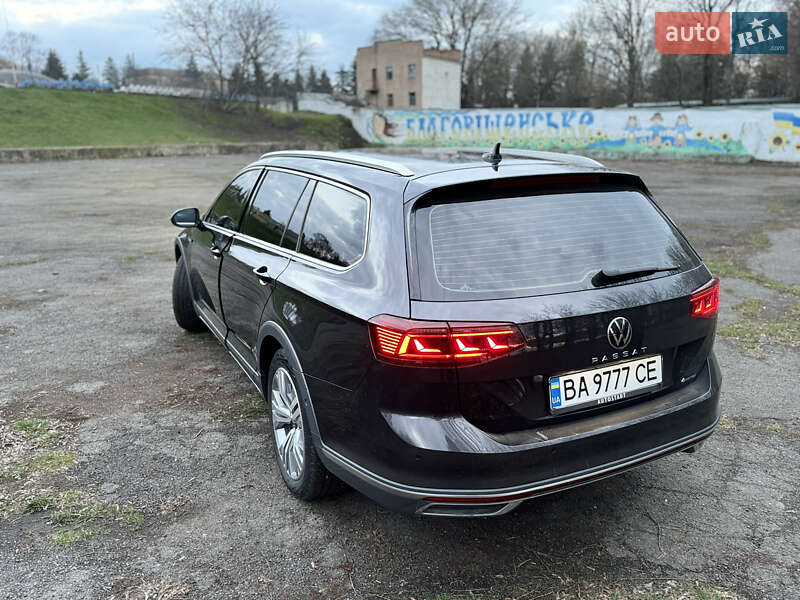 Универсал Volkswagen Passat 2022 в Одессе