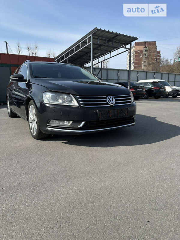 Универсал Volkswagen Passat 2013 в Днепре