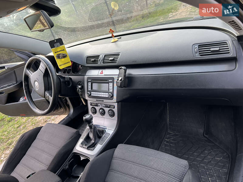 Универсал Volkswagen Passat 2006 в Черновцах