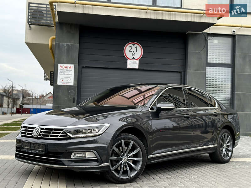 Седан Volkswagen Passat 2018 в Львове