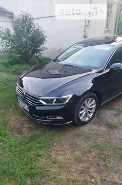 Универсал Volkswagen Passat 2015 в Ровно