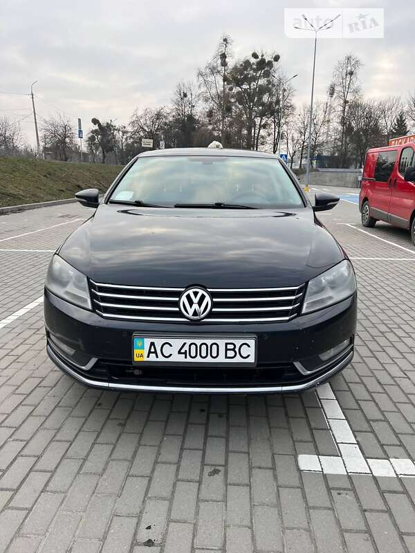 Седан Volkswagen Passat 2011 в Шепетівці