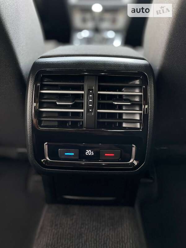 Седан Volkswagen Passat 2017 в Луцке