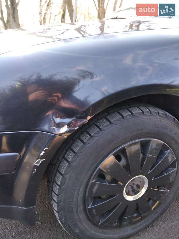 Седан Volkswagen Passat 2000 в Львові