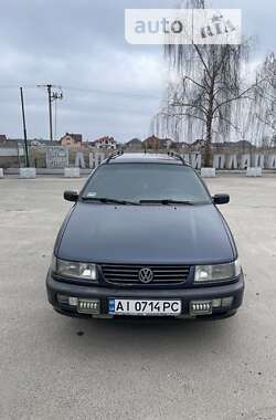 Универсал Volkswagen Passat 1994 в Вышгороде
