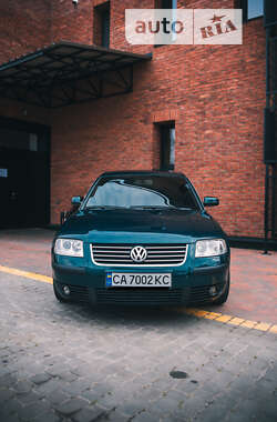 Седан Volkswagen Passat 2002 в Черкассах