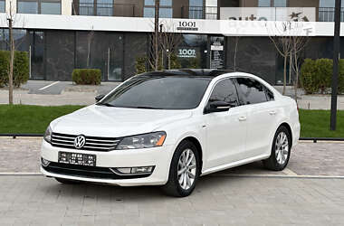 Седан Volkswagen Passat 2014 в Ужгороді