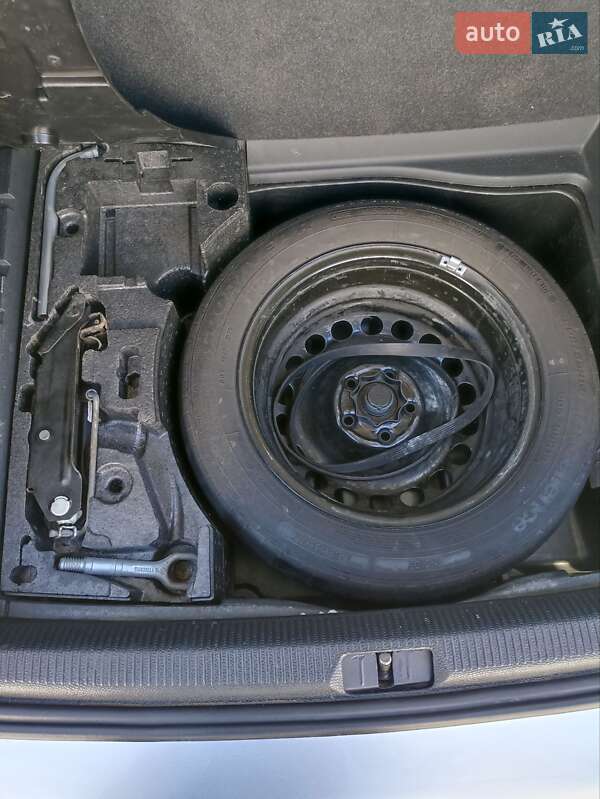 Универсал Volkswagen Passat 2005 в Львове