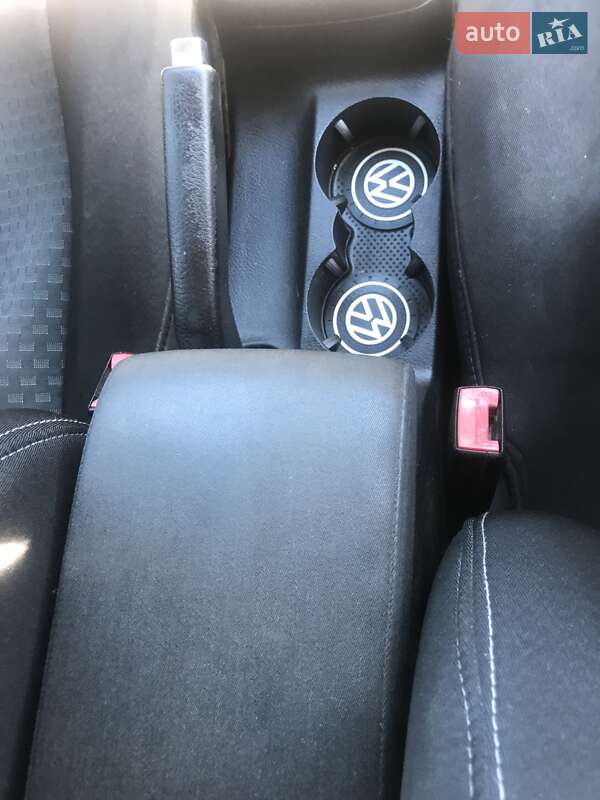 Универсал Volkswagen Passat 2001 в Городенке