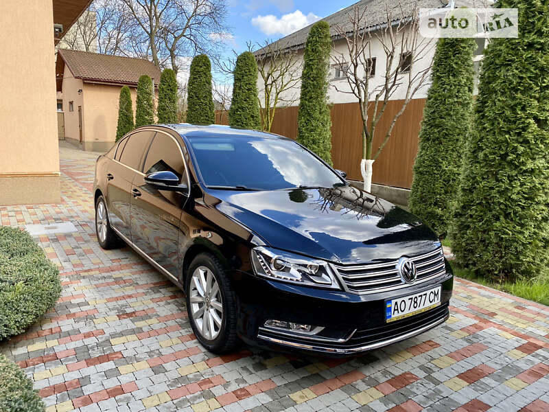 Седан Volkswagen Passat 2011 в Сваляві