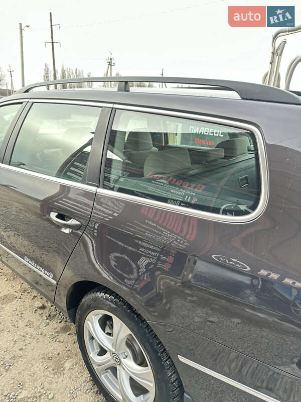 Универсал Volkswagen Passat 2009 в Новой Ушице