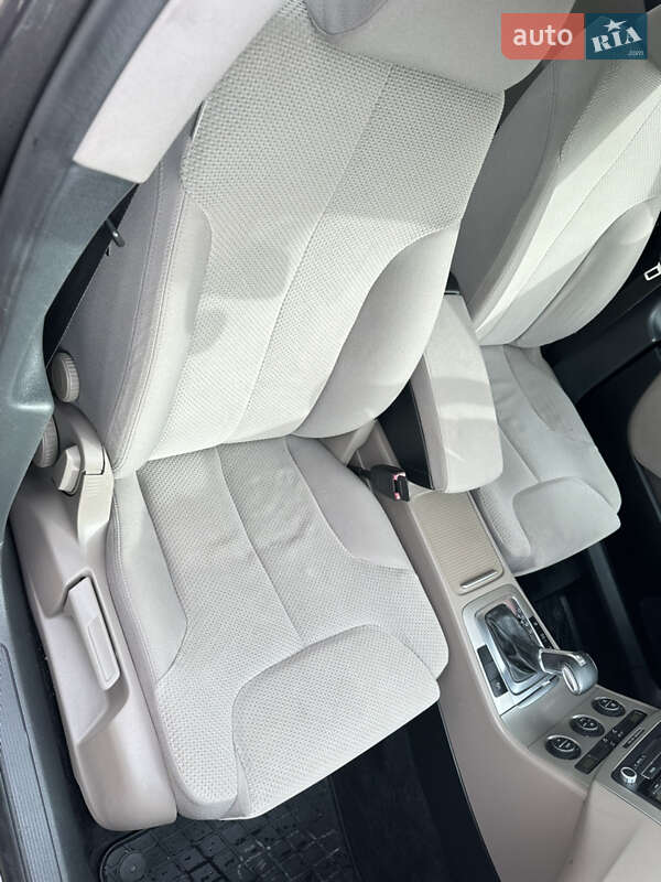 Универсал Volkswagen Passat 2009 в Новой Ушице