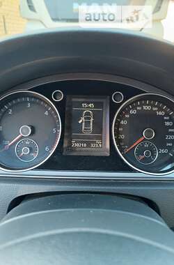 Седан Volkswagen Passat 2015 в Глобиному