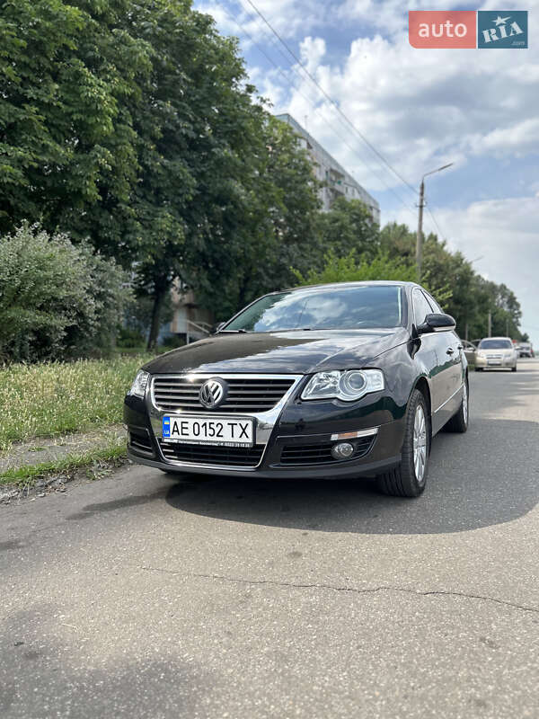 Седан Volkswagen Passat 2008 в Кривом Роге
