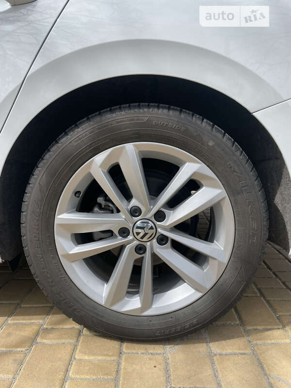 Седан Volkswagen Passat 2020 в Черноморске