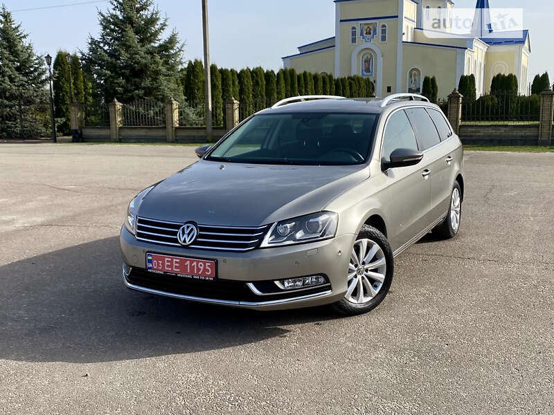 Універсал Volkswagen Passat 2012 в Костопілі