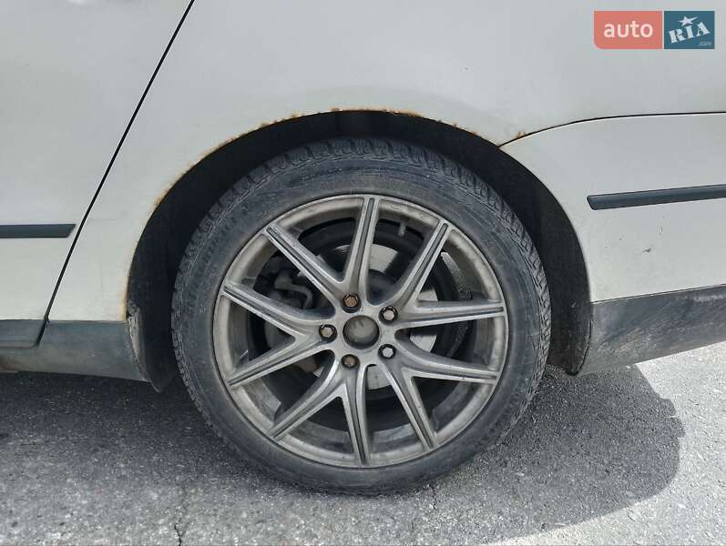 Універсал Volkswagen Passat 2008 в Василькові