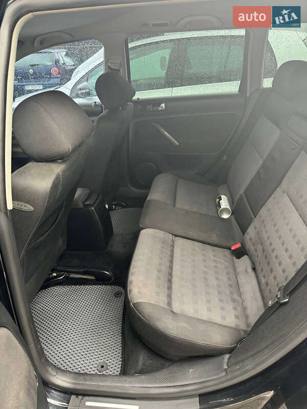 Универсал Volkswagen Passat 2001 в Костополе