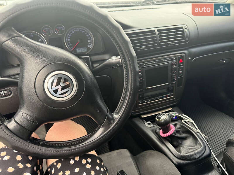 Универсал Volkswagen Passat 2001 в Костополе