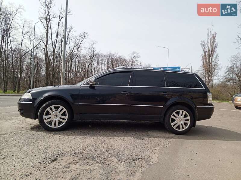 Универсал Volkswagen Passat 2004 в Одессе