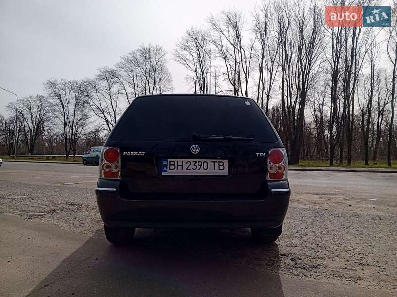 Универсал Volkswagen Passat 2004 в Одессе