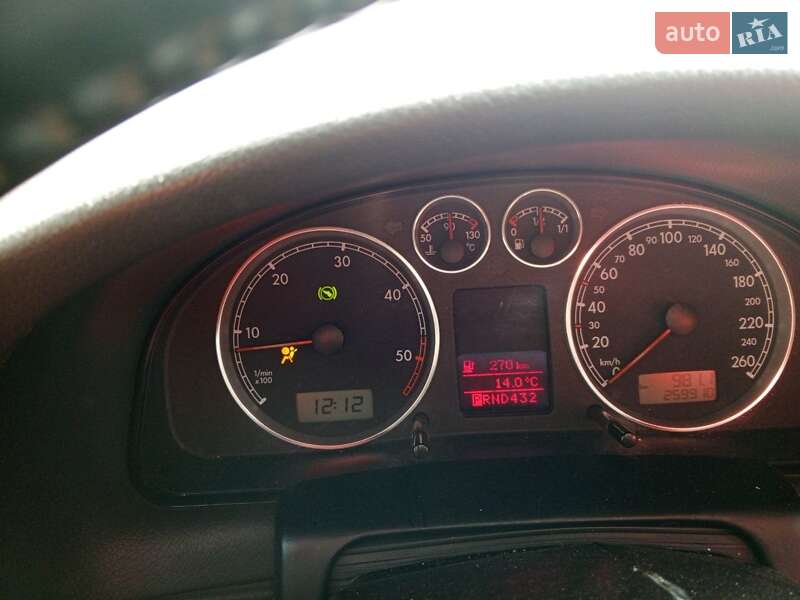 Универсал Volkswagen Passat 2004 в Одессе