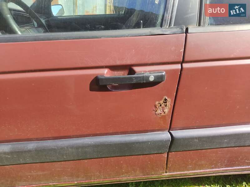 Универсал Volkswagen Passat 1993 в Сколе