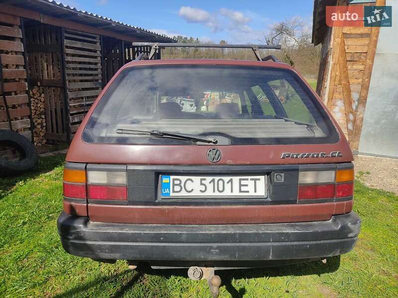 Универсал Volkswagen Passat 1993 в Сколе