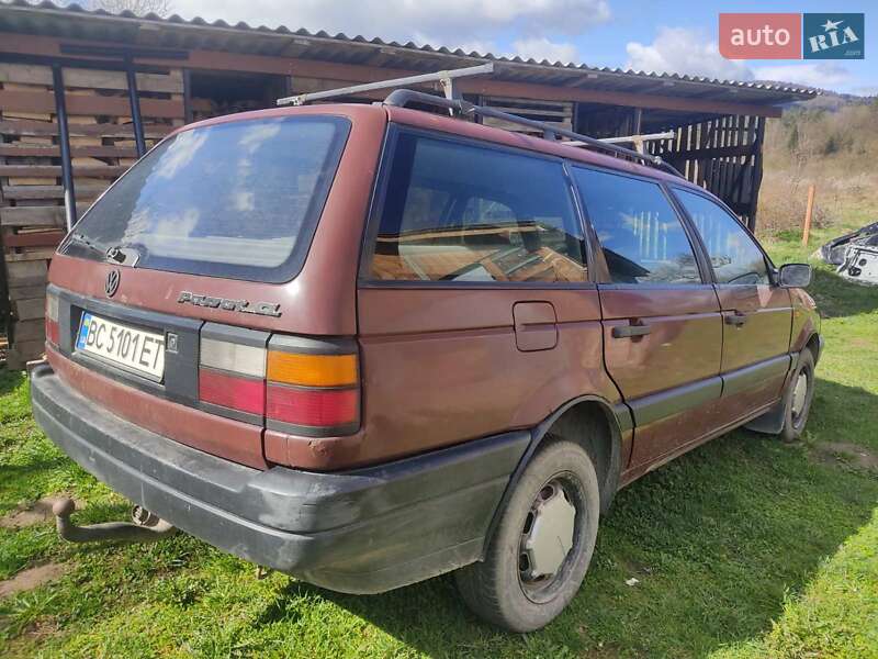 Универсал Volkswagen Passat 1993 в Сколе