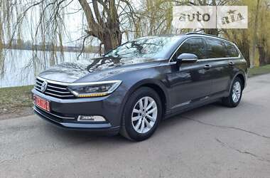 Універсал Volkswagen Passat 2019 в Млиніві