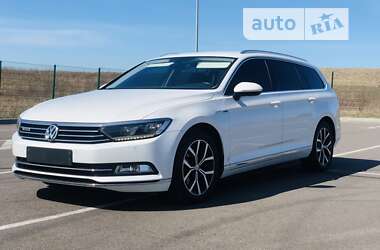 Універсал Volkswagen Passat 2018 в Рівному