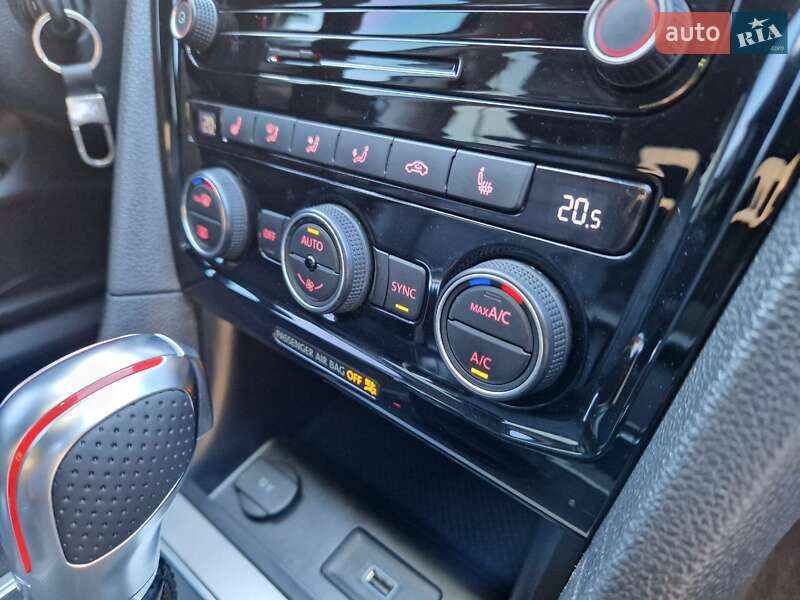 Седан Volkswagen Passat 2020 в Киеве