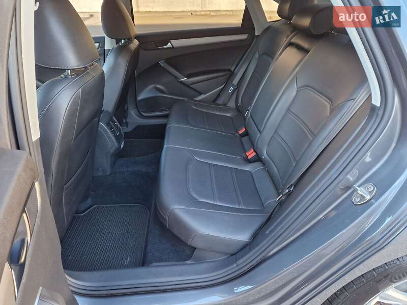 Седан Volkswagen Passat 2020 в Киеве