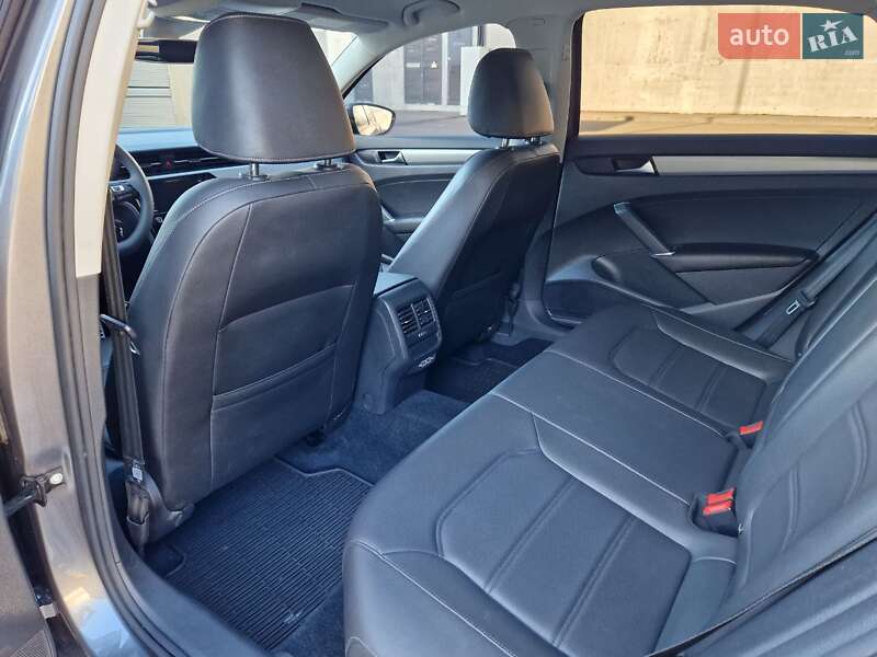 Седан Volkswagen Passat 2020 в Киеве