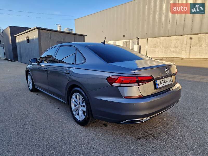 Седан Volkswagen Passat 2020 в Киеве