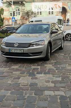 Седан Volkswagen Passat 2012 в Львові