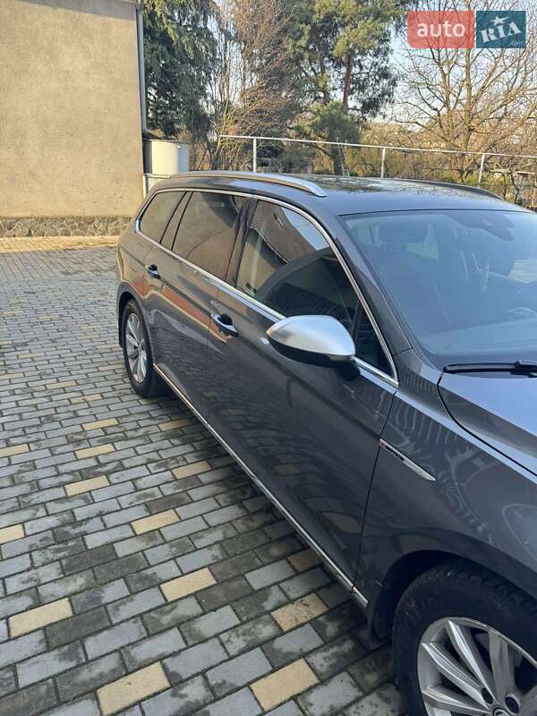 Универсал Volkswagen Passat 2016 в Ужгороде