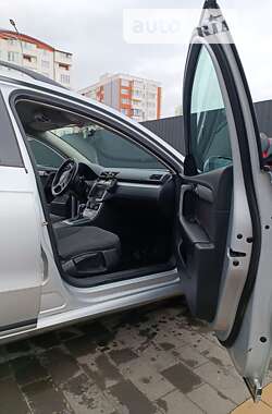 Универсал Volkswagen Passat 2014 в Червонограде