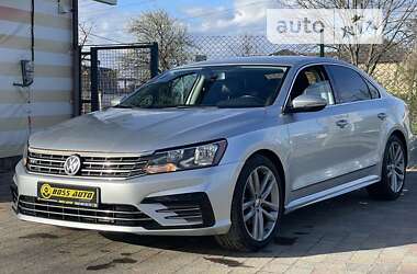 Седан Volkswagen Passat 2016 в Стрые