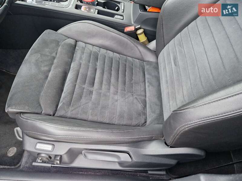 Универсал Volkswagen Passat 2018 в Львове
