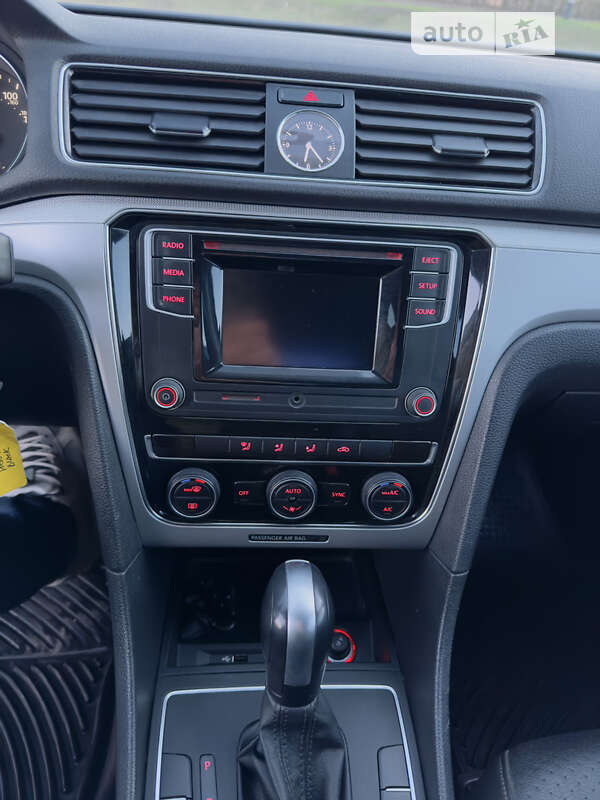 Седан Volkswagen Passat 2017 в Лубнах фото 36 Седан Volkswagen Passat 2017 в Лубнах