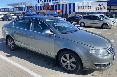 Седан Volkswagen Passat 2008 в Киеве