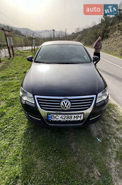 Седан Volkswagen Passat 2008 в Старом Самборе